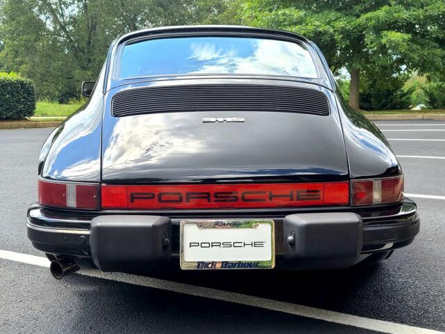 Porsche 911 1976 image number 28