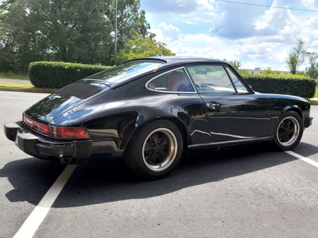 Porsche 911 1976 image number 31