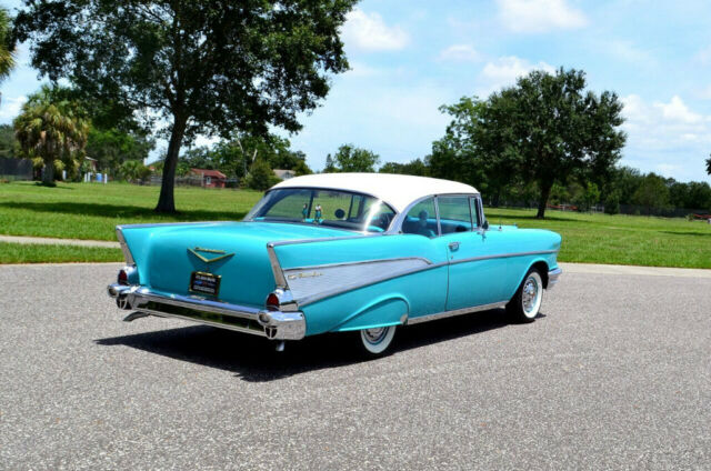 Chevrolet Bel Air/150/210 1957 image number 31