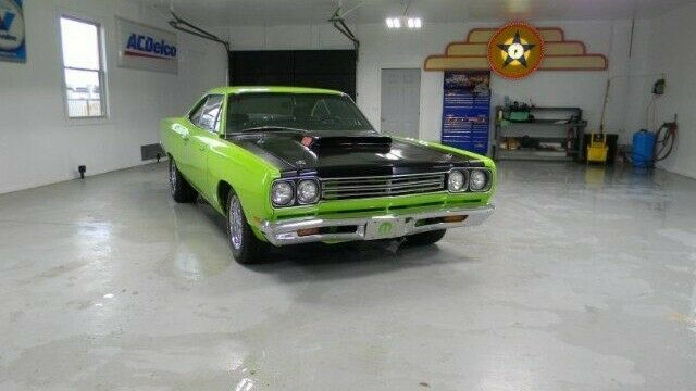 Plymouth Road Runner 1969 image number 12