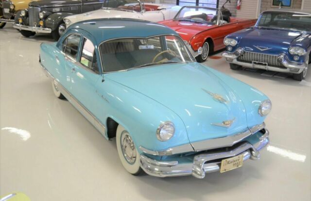 Kaiser Manhattan Four Door Sedan 1952 image number 13