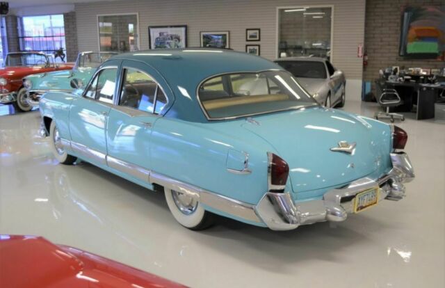 Kaiser Manhattan Four Door Sedan 1952 image number 30