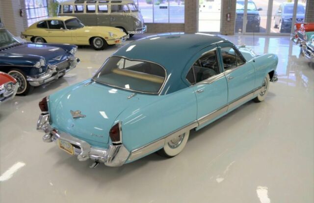 Kaiser Manhattan Four Door Sedan 1952 image number 32