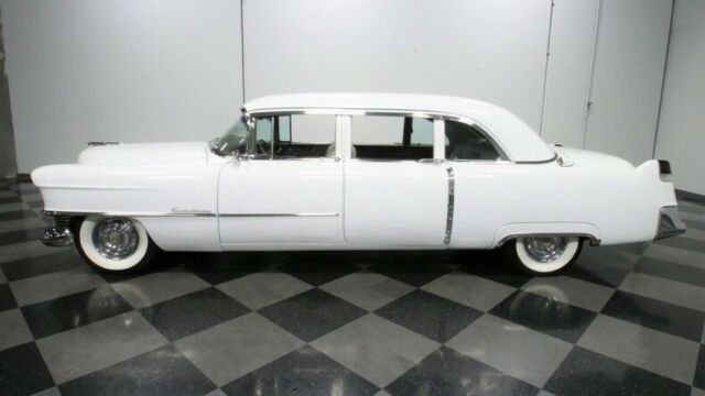 Cadillac Fleetwood Series 75 Limo 1954 image number 31