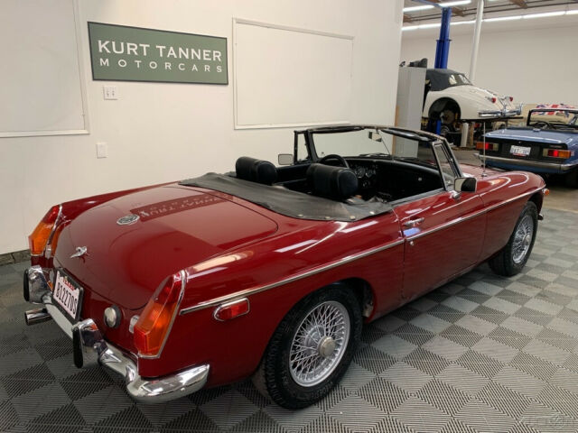 MG MGB 1973 image number 20