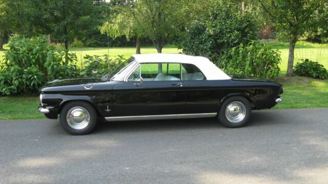 Chevrolet Corvair 1962 image number 3