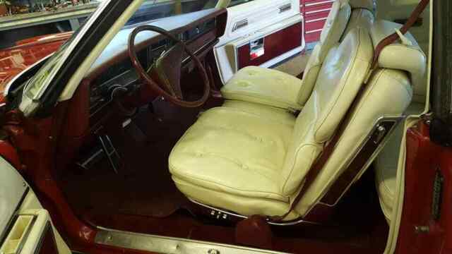 Oldsmobile Toronado 1975 image number 27