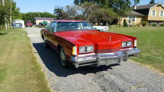 Oldsmobile Toronado 1975 image number 35