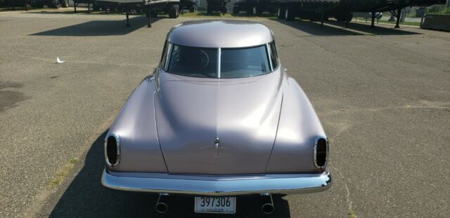 Studebaker Commander Eight 1951 image number 27