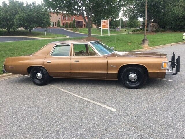 Dodge Monaco 1977 image number 2