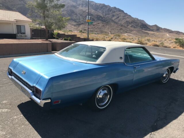 Ford Galaxie 1970 image number 22