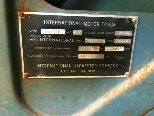 International Harvester L-122 1950 image number 28