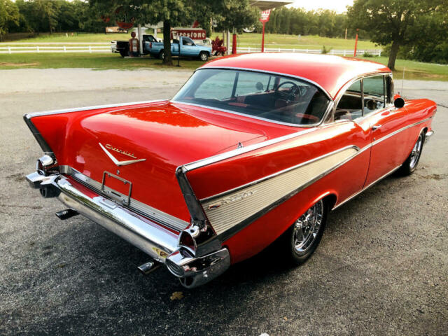 Chevrolet Bel Air/150/210 1957 image number 29