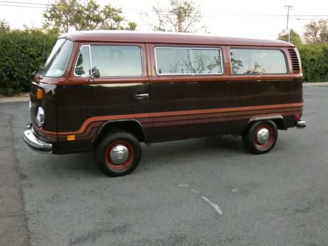 Volkswagen Bus/Vanagon 1978 image number 28