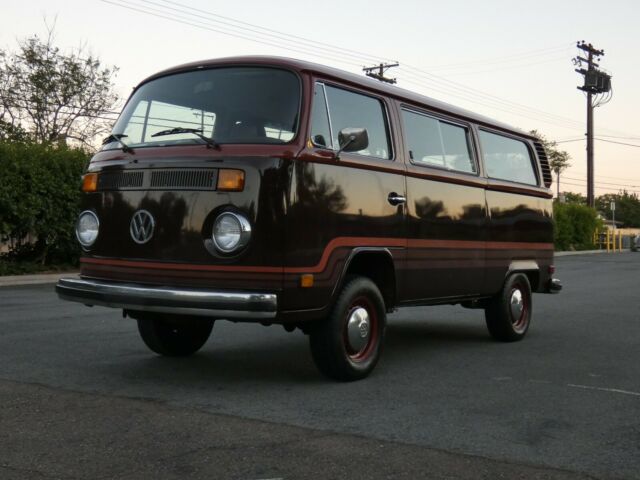 Volkswagen Bus/Vanagon 1978 image number 6