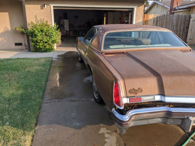 Oldsmobile Toronado 1974 image number 21