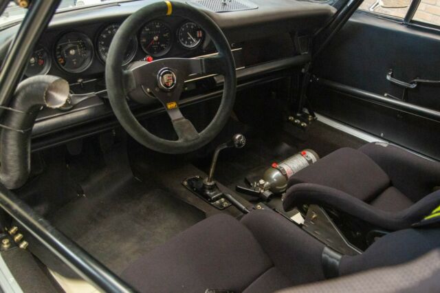 Porsche 911 1971 image number 11