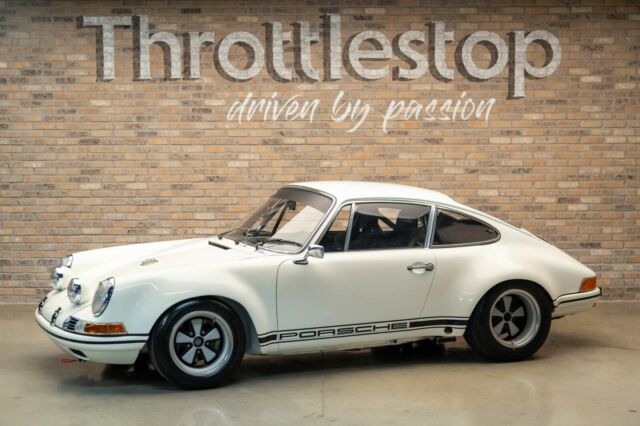 Porsche 911 1971 image number 24