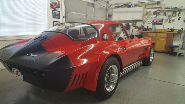 Chevrolet Corvette 1965 image number 20