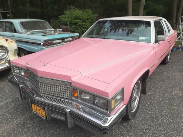 Cadillac DeVille Coupe 1979 image number 0