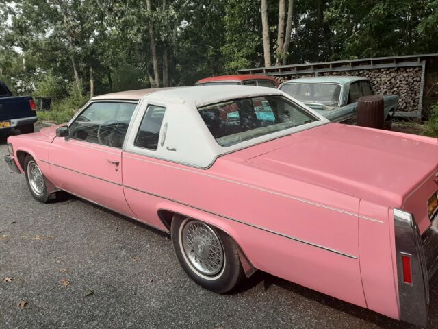 Cadillac DeVille Coupe 1979 image number 1