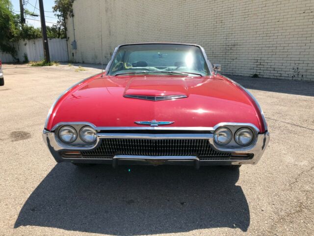 Ford Thunderbird 1963 image number 0