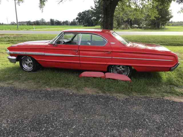 Ford Galaxie 500 1964 image number 18