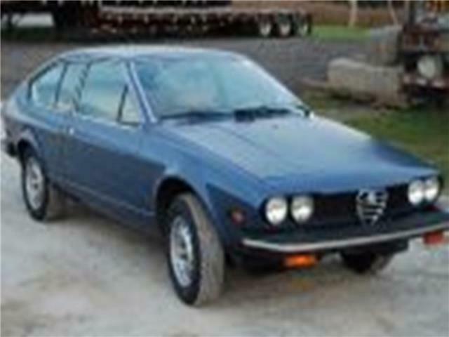 Alfa Romeo Alfetta GT 1975 image number 25