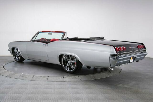 Chevrolet Impala 1965 image number 11