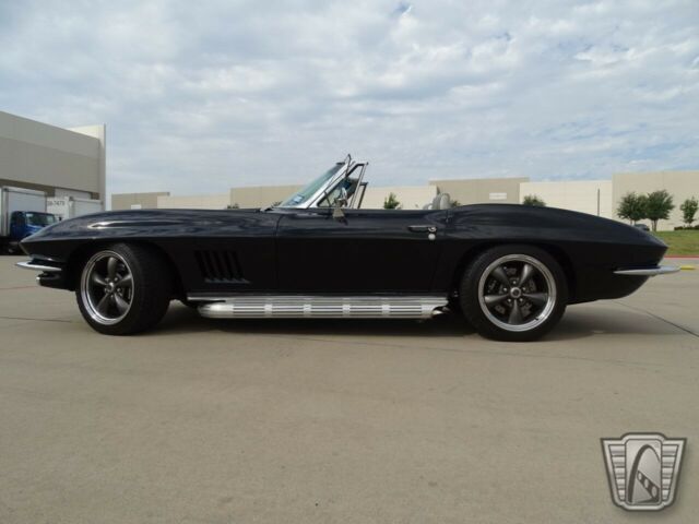 Chevrolet Corvette 1963 image number 2