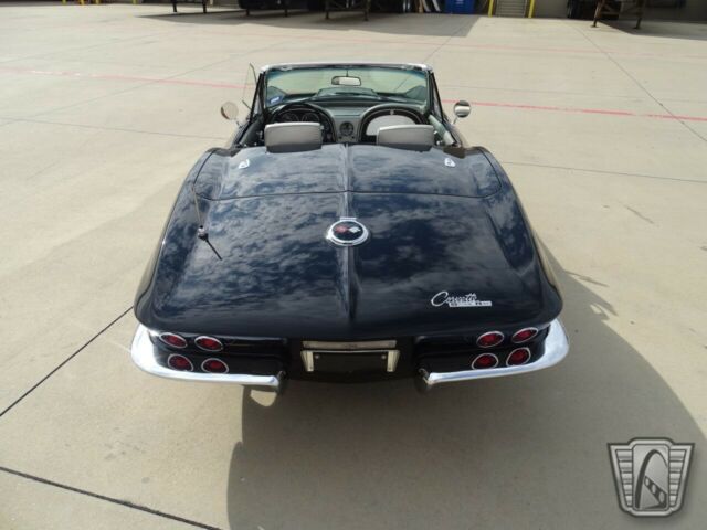 Chevrolet Corvette 1963 image number 27