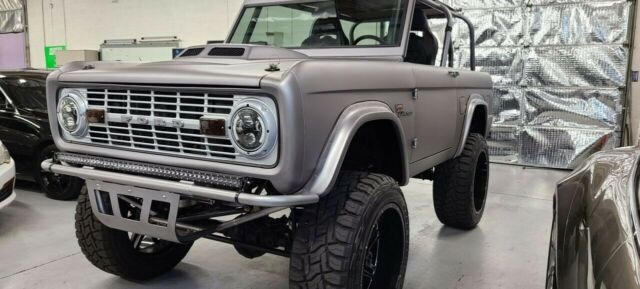 Ford Bronco 1977 image number 9