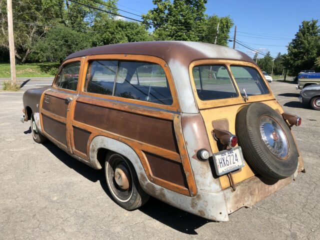 Ford Country Squire 1951 image number 31