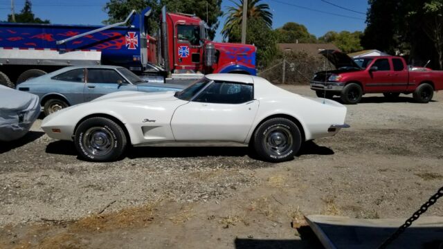 Chevrolet Corvette 1973 image number 27