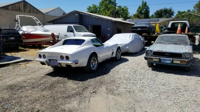 Chevrolet Corvette 1973 image number 28