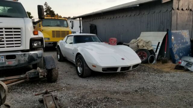 Chevrolet Corvette 1973 image number 31