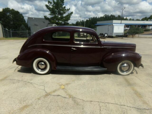 Ford Deluxe 1940 image number 4