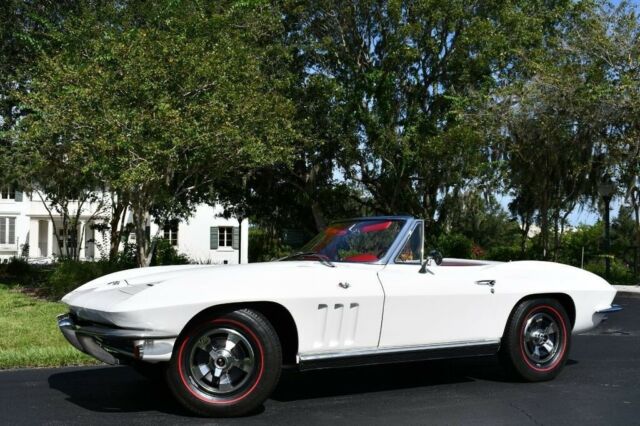 Chevrolet Corvette 1966 image number 1