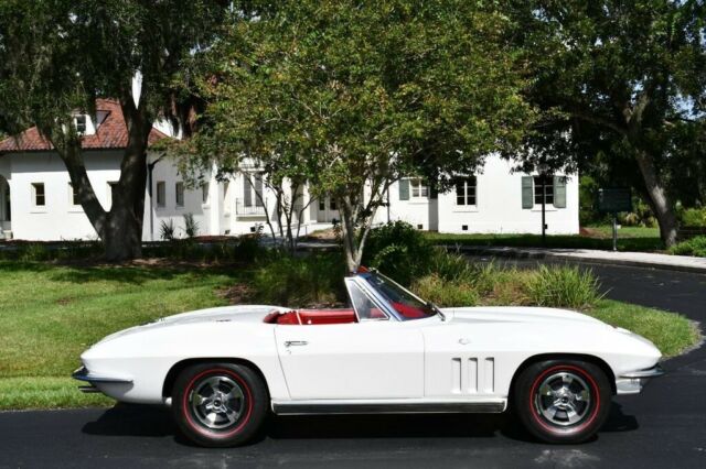 Chevrolet Corvette 1966 image number 30