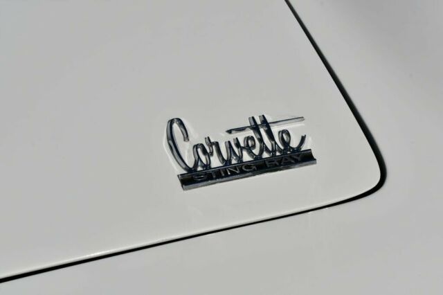 Chevrolet Corvette 1966 image number 33