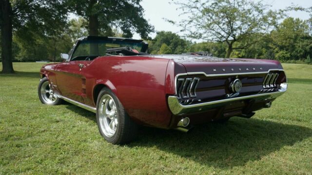 Ford Mustang 1967 image number 15