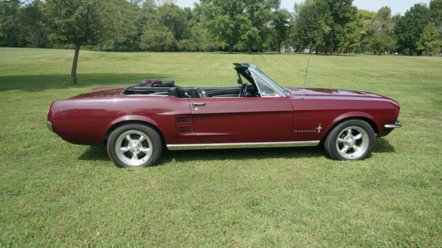 Ford Mustang 1967 image number 20