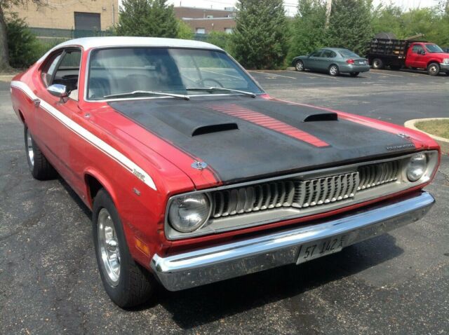 Plymouth Duster 1971 image number 1