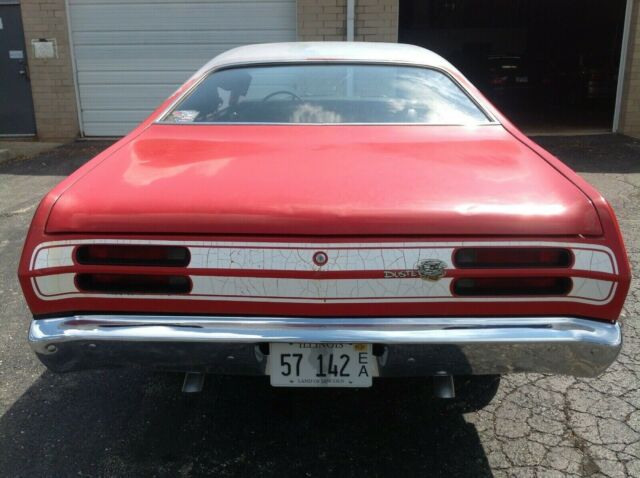 Plymouth Duster 1971 image number 15