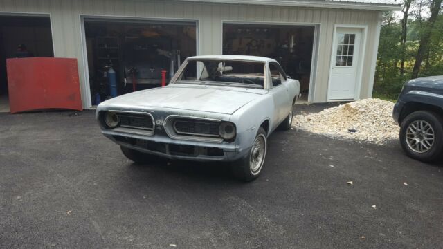 Plymouth Barracuda 1967 image number 1