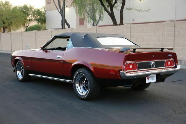 Ford Mustang 1973 image number 28