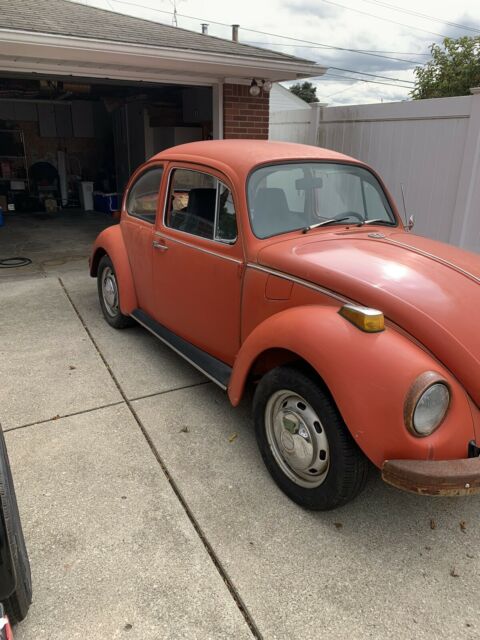 Volkswagen Beetle 1972 image number 1