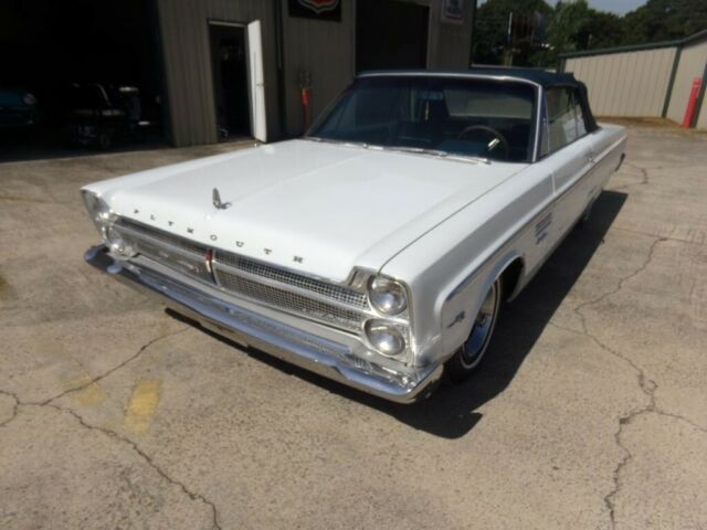 Plymouth Fury 1965 image number 31