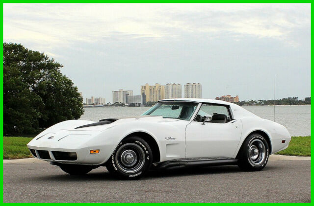 Chevrolet Corvette 1974 image number 0