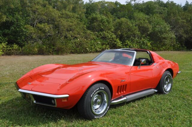 Chevrolet Corvette 1969 image number 2